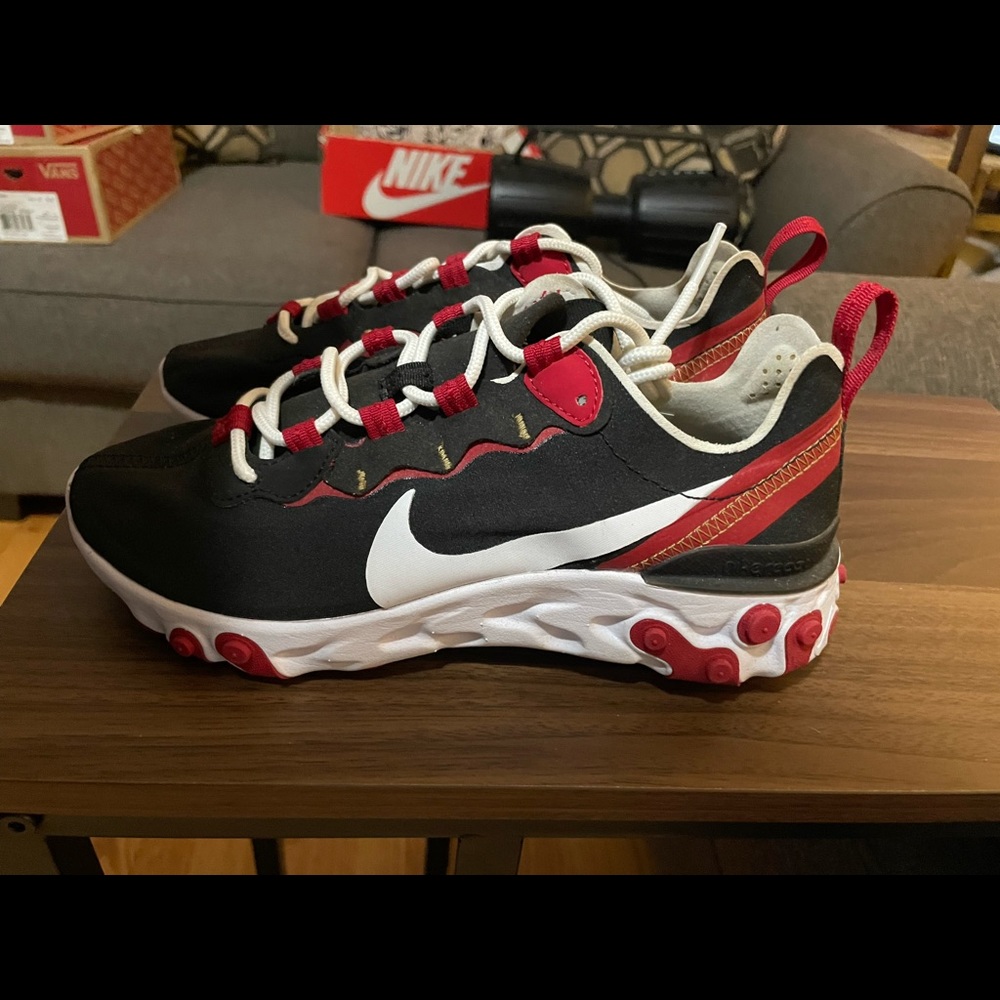 Nike React